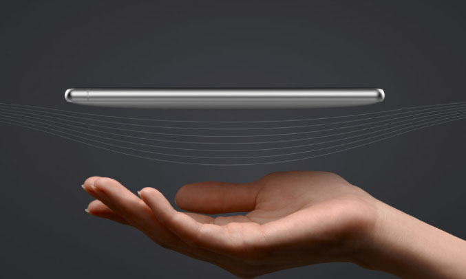 Điện thoại Sony Xperia XZ2 màu bạc cuốn hút