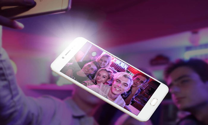 Điện thoại Vivo V5 vàng hồng selfie cực đẹp