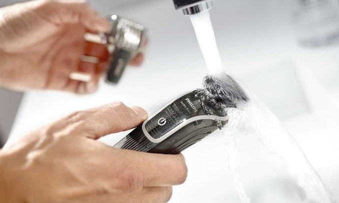 Máy cạo tỉa đa năng Philips QG3320 dành cho nam này có thể rửa được dưới vòi nước