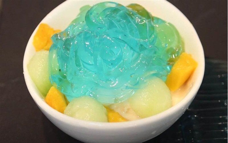 Chuẩn bị làm mì lạnh
