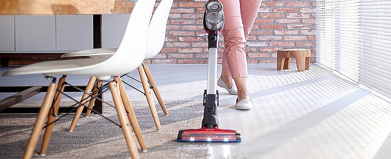 Máy hút bụi Philips FC6721 hút sạch 98% bụi bẩn chỉ trong một lần đẩy