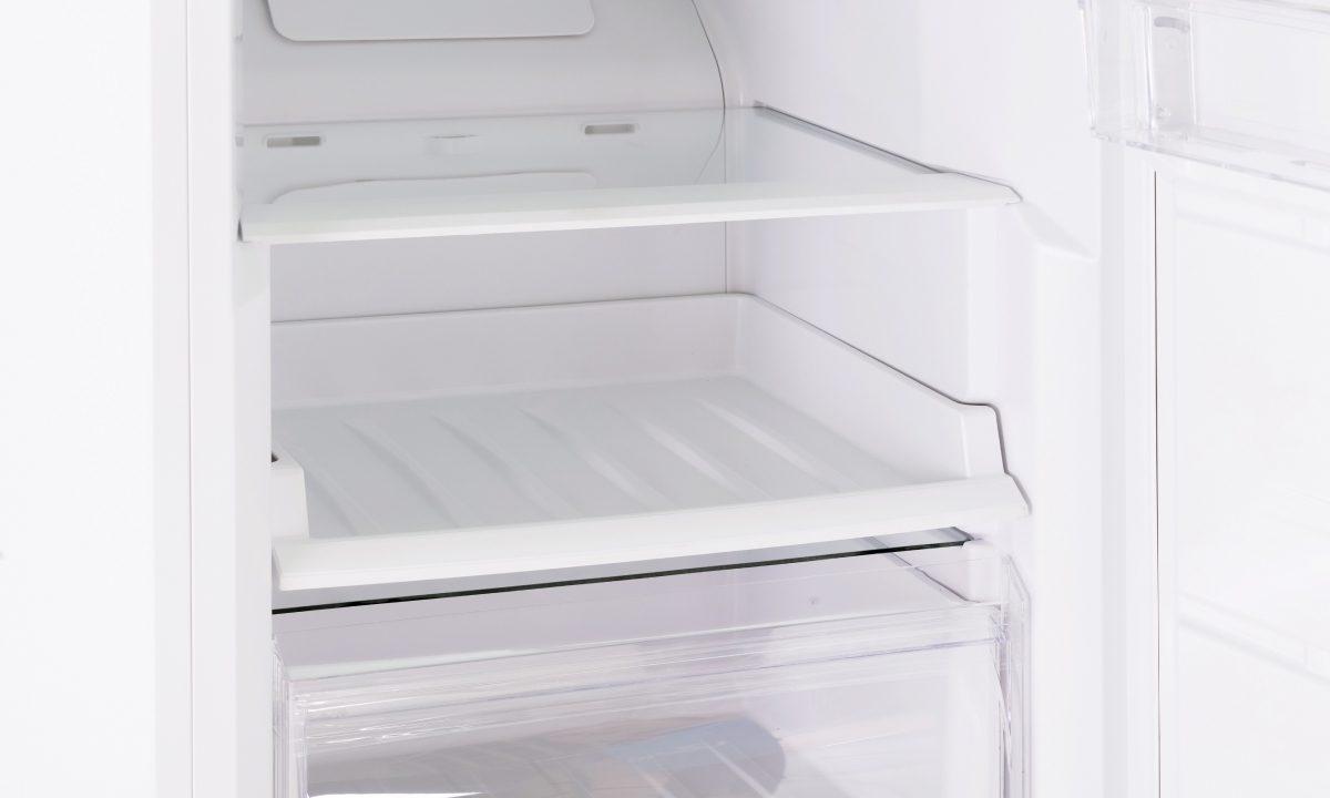 Tủ đông Sanaky VH-2299A1 hệ thống đèn LED chiếu sáng