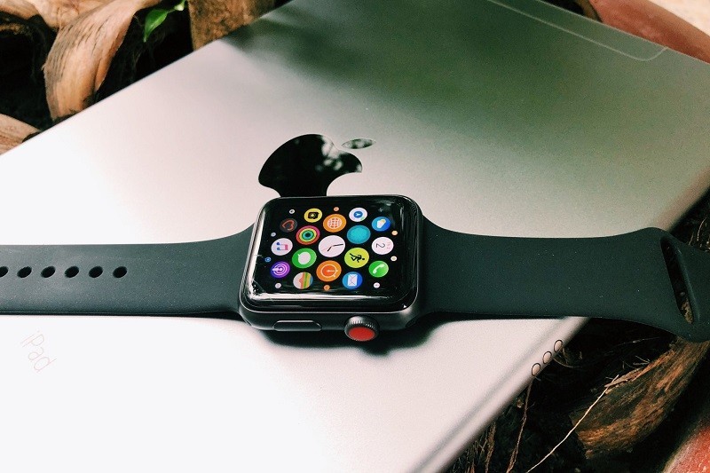 Apple Watch Series 3 42MM Silver - White Sport Band theo dõi tình hình sức khỏe