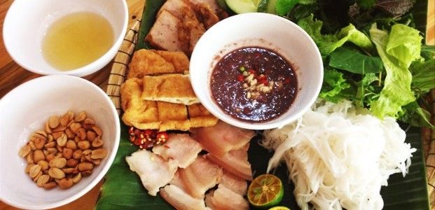 Quán bún đậu Tràng An Quán ở quận 4 có mức giá phù hợp học sinh, sinh viên