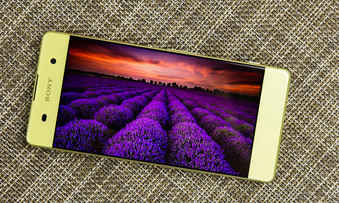 Xperia XA selfie khi điều kiện ánh sáng yếu