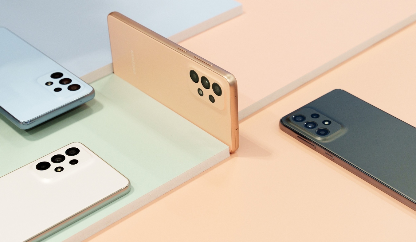 Điện thoại Samsung Galaxy A53 5G màu sắc cuốn hút