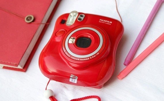 M&aacute;y ảnh Fuji Instax Mini 25 đỏ in ảnh nhanh ch&oacute;ng