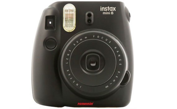Máy ảnh Fuji Instax Mini 8 đen giảm giá tại nguyenkim.com