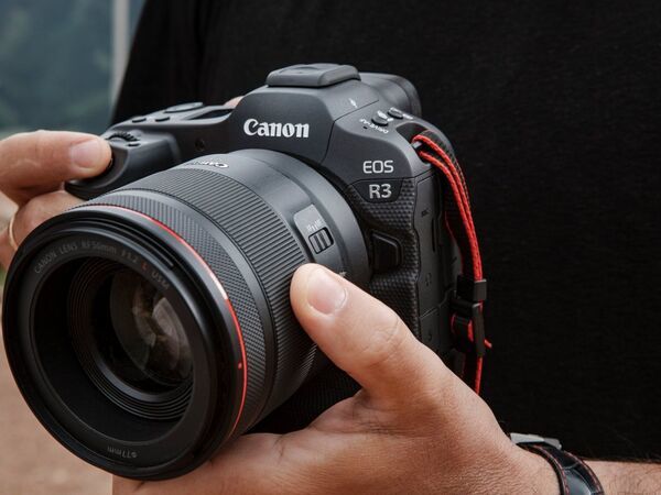 Máy ảnh Canon có nhiều ưu điểm nổi bật