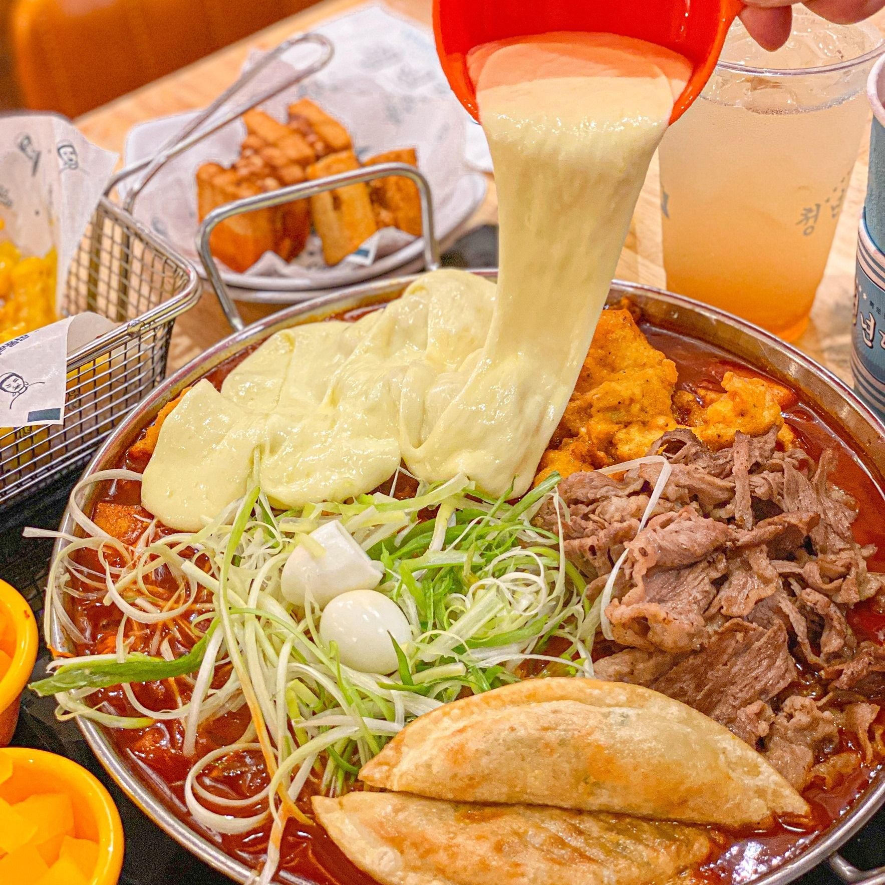 Nhà hàng lẩu Tokbokki Young Dabang