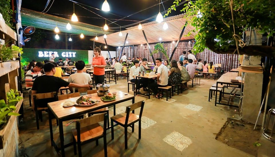 ẩm thực quán Beer City 1 nổi tiếng với các món lẩu nướng