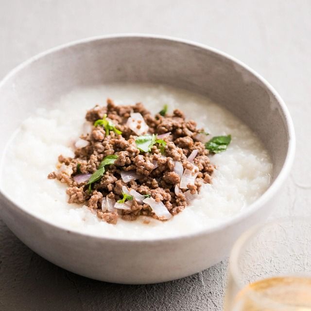 Nấu cháo đơn giản bằng nồi cơm điện với thịt bằm