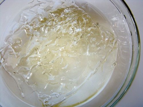 Ngâm lá gelatin