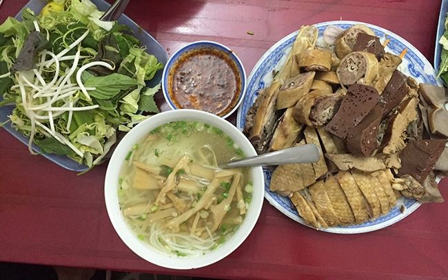 Bún măng vịt hẻm 281 Lê Văn Sỹ