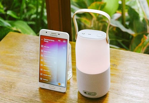 loa-samsung-bluetooth-thiet-ke-gon-nhe-am-thanh-360-do-song-dong-cung-kha-nang-doi-mau-doc-dao-00