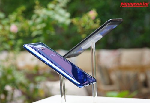 HTC ra mắt điện thoại HTC U11 mới