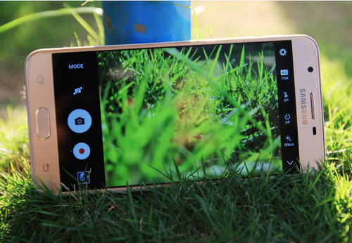 Galaxy J7+ ấn tượng ngoài mong đợi