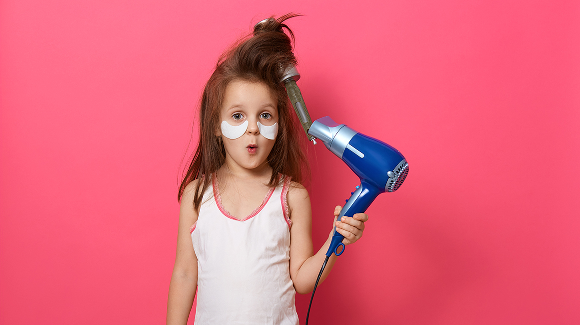 Vệ Sinh Máy Sấy Tóc - Nhiệm Vụ Quan Trọng Không Thể Quên