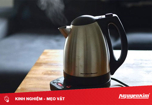 Ấm đun siêu tốc có gây tiêu hao điện năng không?