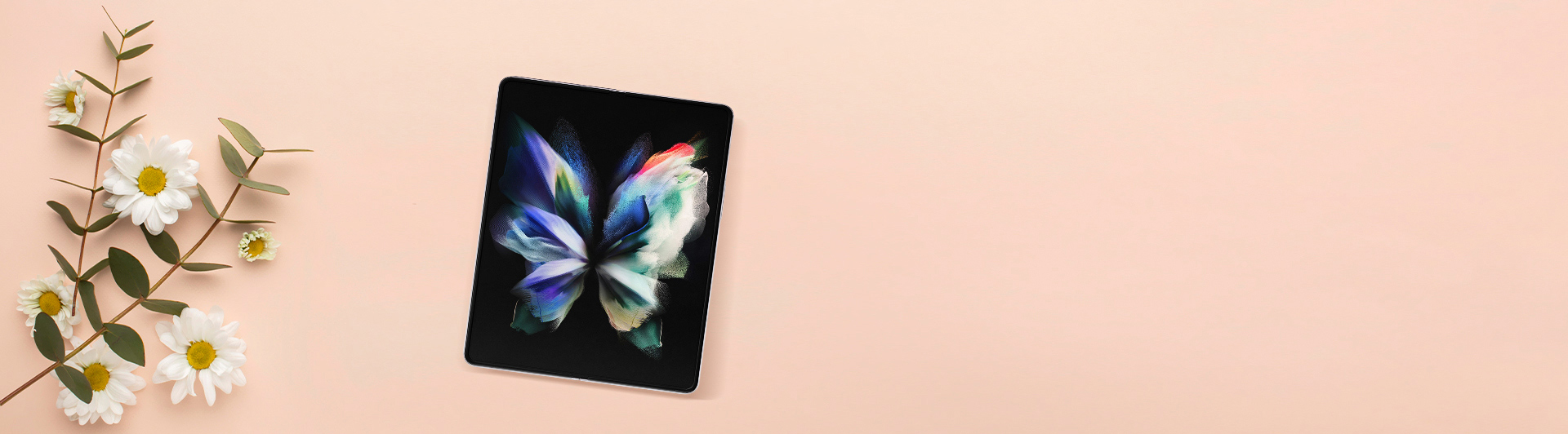 Điện thoại Samsung Galaxy Z Fold 3 256GB Bạc máy mở mặt chính diện