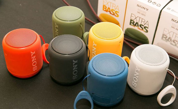Loa không dây Sony SRS-XB10/WC E nghe nhạc thả ga
