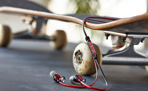 Tai nghe Sennheiser Momentum M2 IEG Black Chome thiết kế ấn tượng