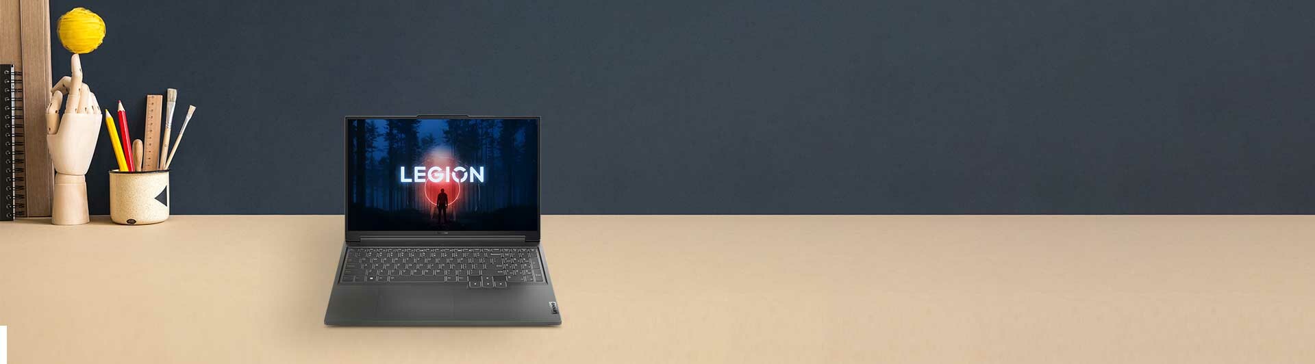 Laptop Lenovo Legion Slim 5 16APH8 R7-7840HS/16GB/512GB/Win11 (82Y9002YVN)