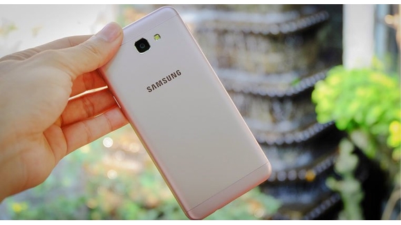 sau-vu-no-chan-dong-samsung-tiep-tuc-ra-mat-j5-prime-voi-nhieu-ky-vong-00