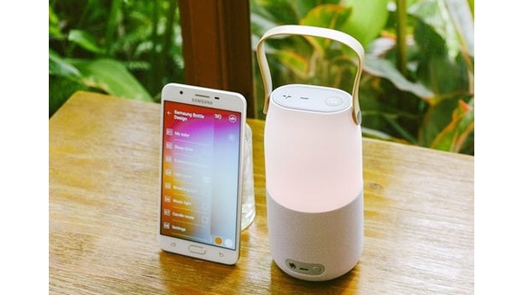 loa-samsung-bluetooth-thiet-ke-gon-nhe-am-thanh-360-do-song-dong-cung-kha-nang-doi-mau-doc-dao-00