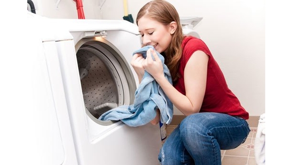 top-may-say-quan-ao-tai-nguyen-kim-giup-giai-toa-noi-lo-mua-mua-cua-nhung-ba-noi-tro-00