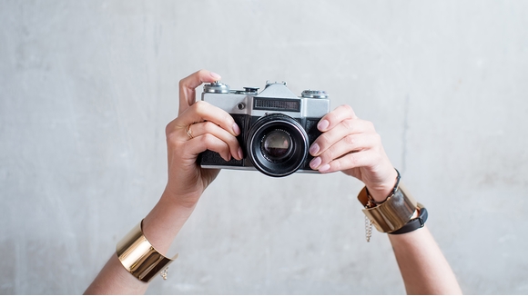 Nên Mua Máy Chụp Hình DSLR Hay Mirrorless?