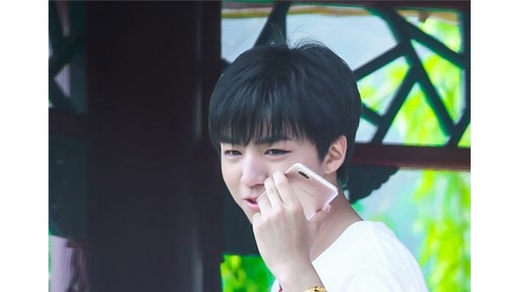 Điện thoại OPPO R11 với camera kép bất ngờ lộ diện thiết kế