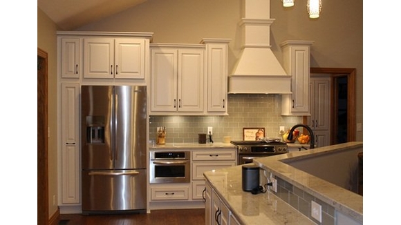 Sử dụng máy hút khói khử mùi nhà bếp vừa đúng cách, vừa tiết kiệm điện