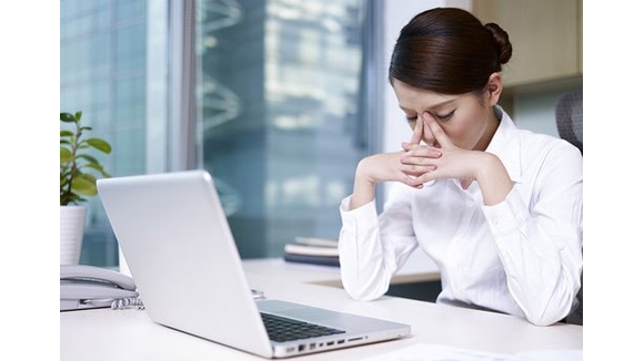 Cứu đôi mắt khi dùng máy tính quá lâu