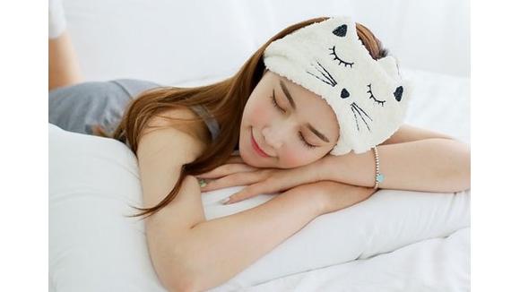 Lười thay drap giường khiến làn da "lên tiếng"