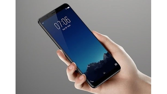 Hình ảnh Vivo V7 Plus trên tay
