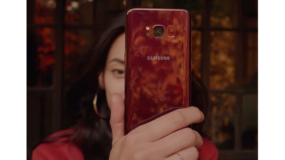 Lộ diện Galaxy S8 phiên bản màu đỏ