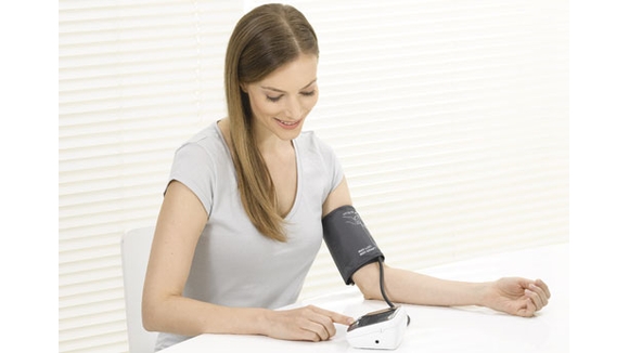 Cách sử dụng máy đo huyết áp đúng đắn
