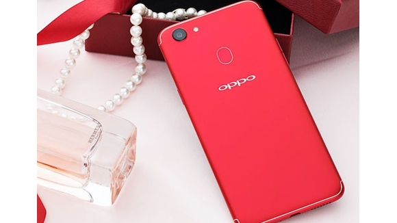 OPPO F5 Red cho dịp Giáng Sinh