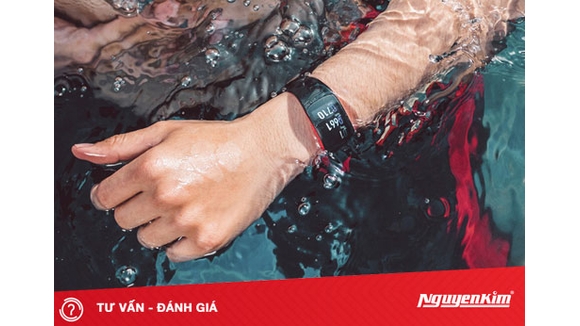 Tạo cảm hứng khi bơi lội với Gear Fit2 Pro