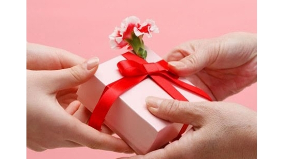 Nhân ngày 8/3, hâm nóng tình cảm vợ chồng với những cách sau