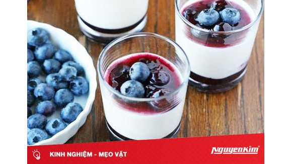 Cách để có được món sữa chua việt quất đặc quánh tại nhà