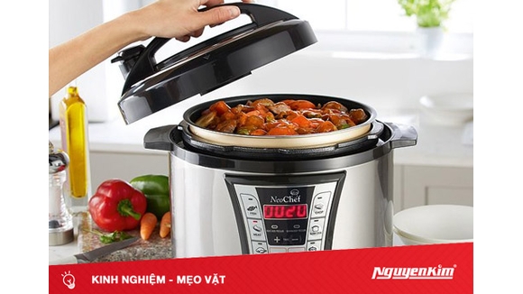 Vì sao nắp nồi áp suất điện không mở được?