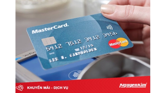 Giảm hơn 2,000,000 đồng khi dùng thẻ MasterCard mua máy ảnh tại Nguyễn Kim