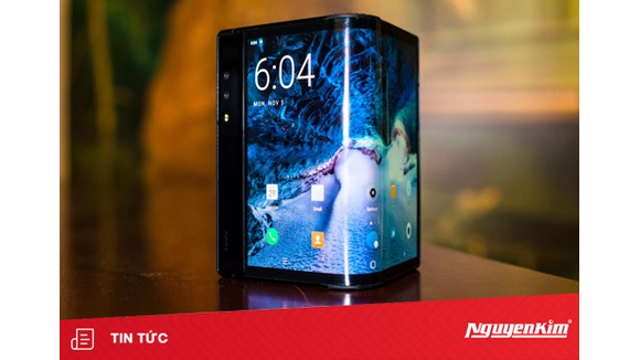 Ra mắt smartphone màn hình gập đầu tiên trên thế giới
