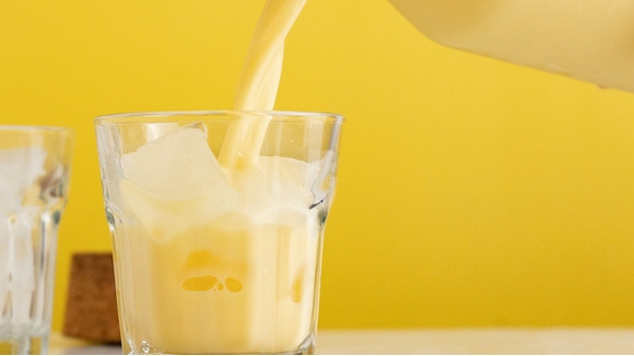 Làm sữa ngô hạt sen tại nhà