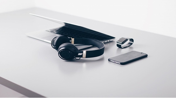 Vì sao máy tính không kết nối đươc tai nghe?