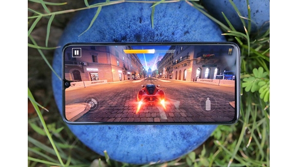 Còn gì tuyệt vời hơn cỗ máy gaming sành điệu mang tên Galaxy A70!