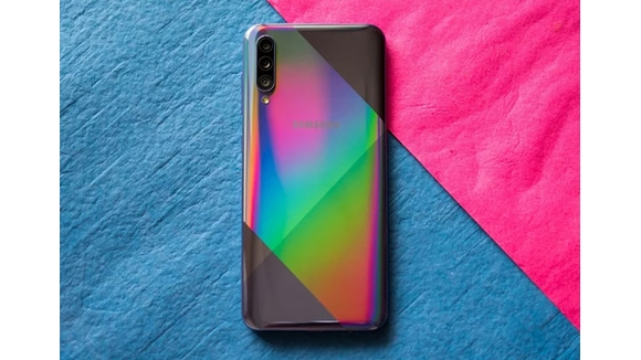 Samsung Galaxy A50s: Cú đột phá camera giữa một rừng điện thoại tầm trung
