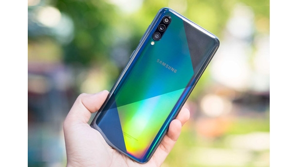 Bản nâng cấp Galaxy A30s có gì khác biệt so với "đàn anh" Galaxy A30?